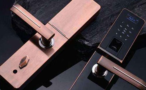 濟(jì)南上門換鎖電話(上門開鎖電話)