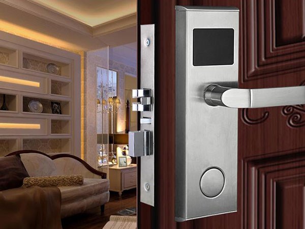 桓臺配汽車鑰匙（開鎖電話號碼多少）